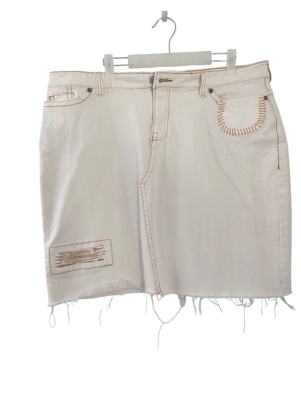 Old Navy off White Skirt with mustard Embroidered Sz 16 plus